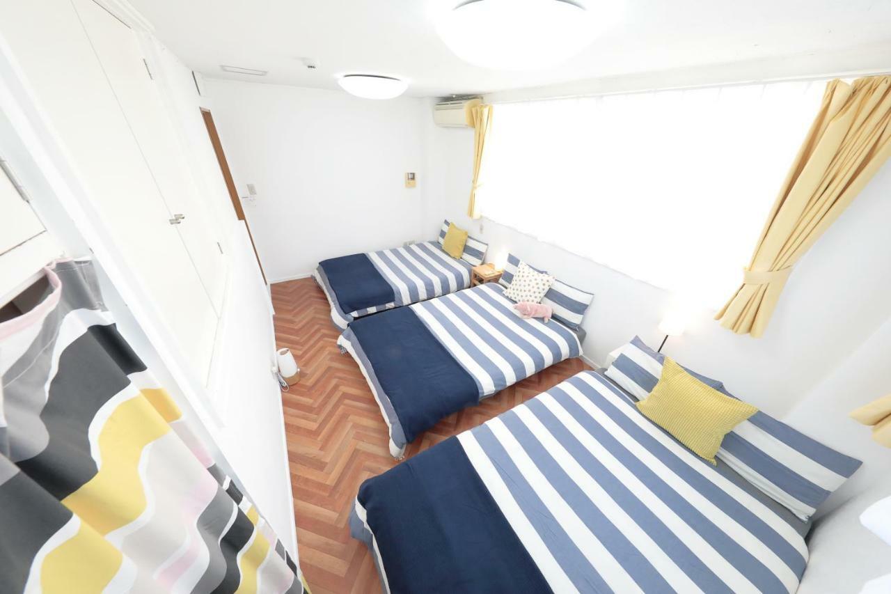 Vivid Zebra House Apartment Osaka