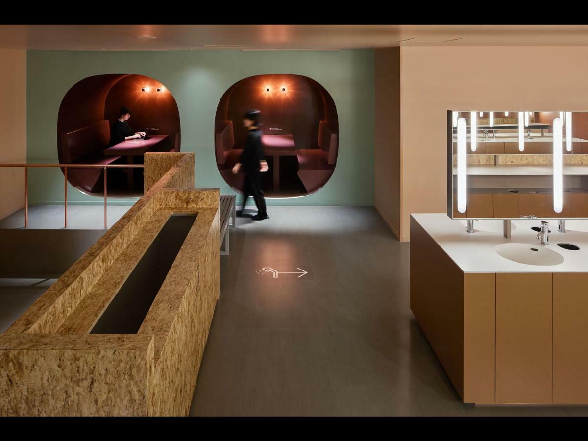 Nine Namba Station Capsule hotel 2*
