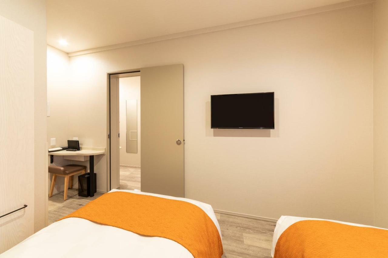 Hotel Sarasa Dotonbori 4*