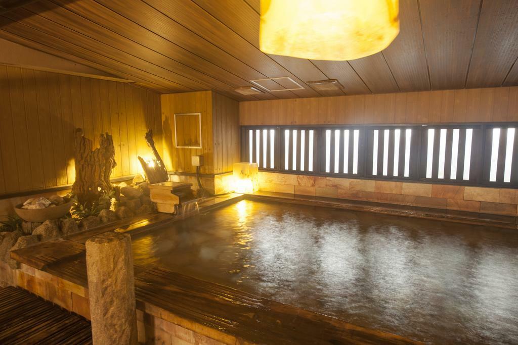 Dormy Shinsaibashi Hot Spring 3*