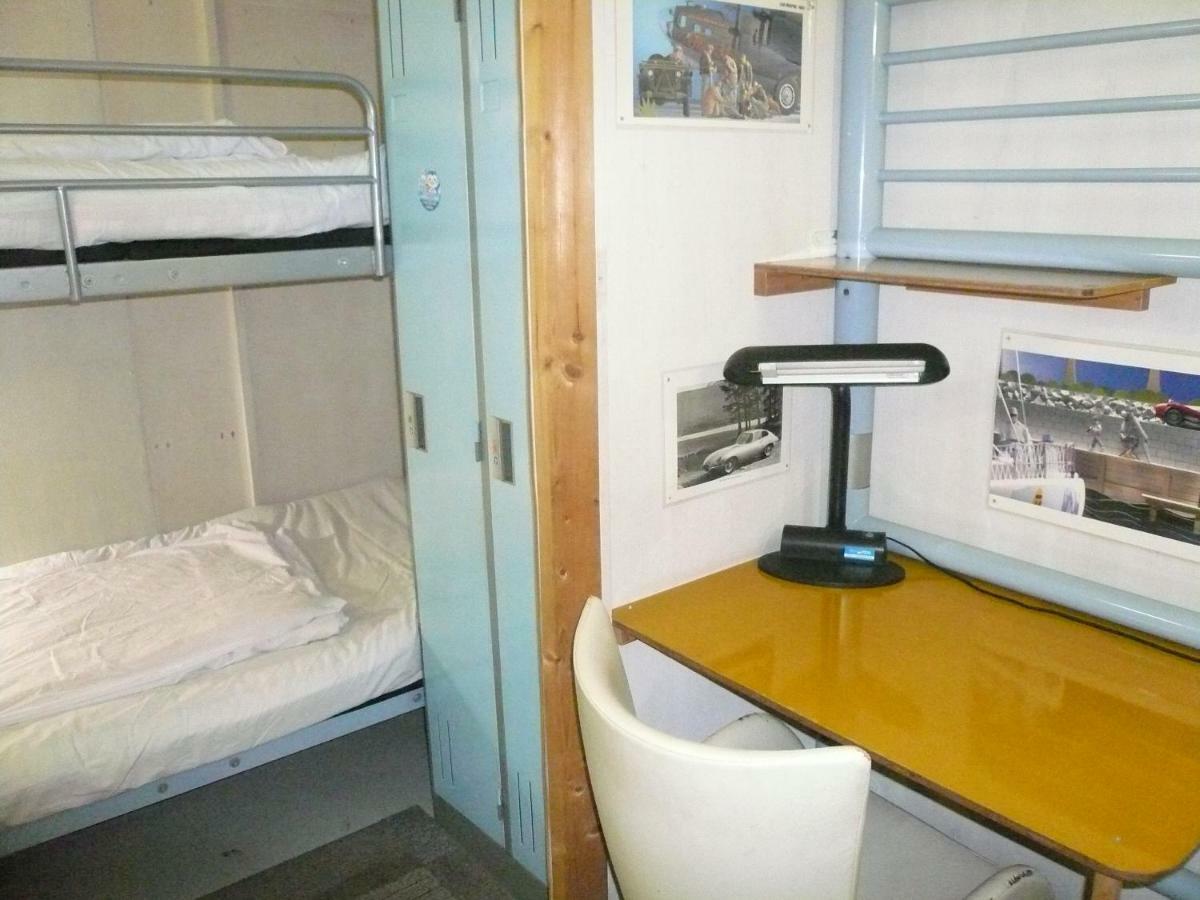 Umeda Hostel *