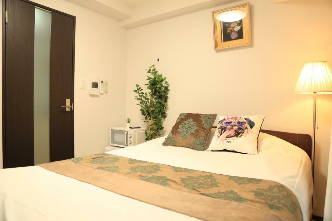 Jade Apartment *