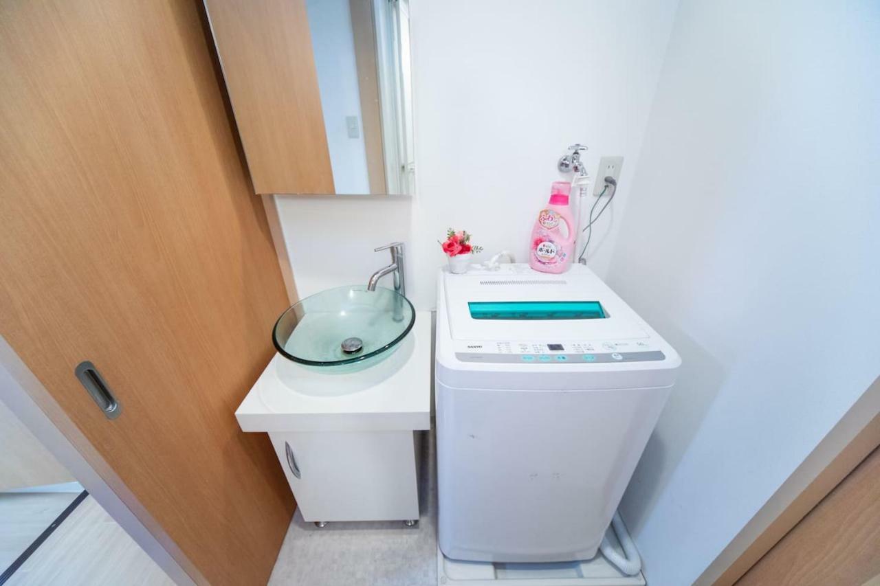 Apartment Miraie Higashinari202 Osaka