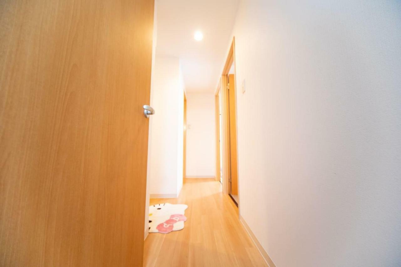 Apartment Miraie Higashinari202 *