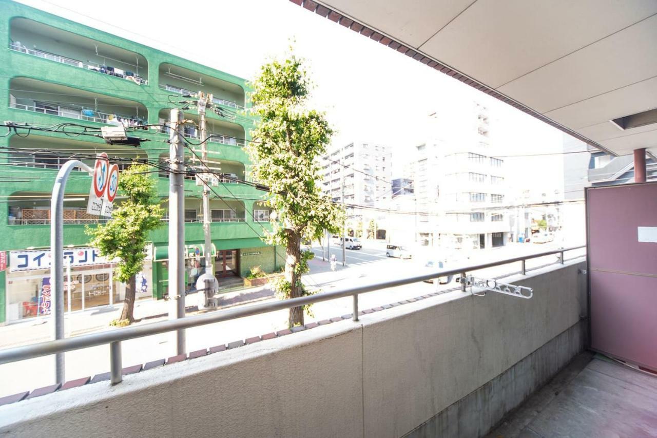 Miraie Higashinari202 Apartment
