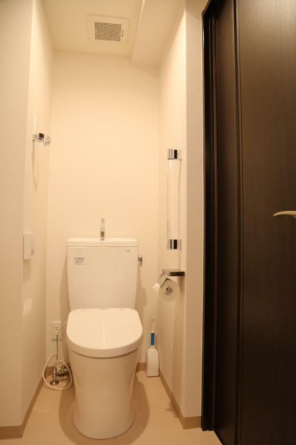Jade Apartment *