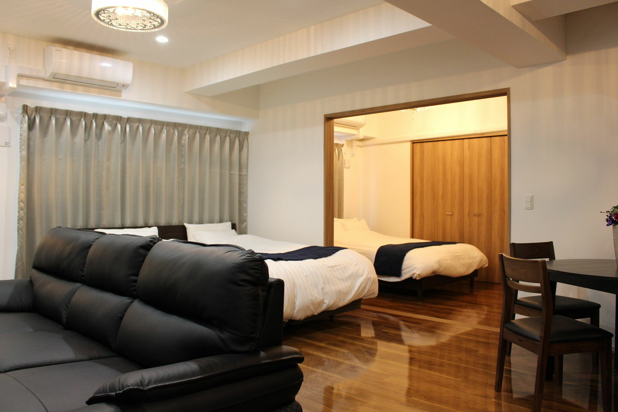 Alex's Shinsaibashi Apartamento *