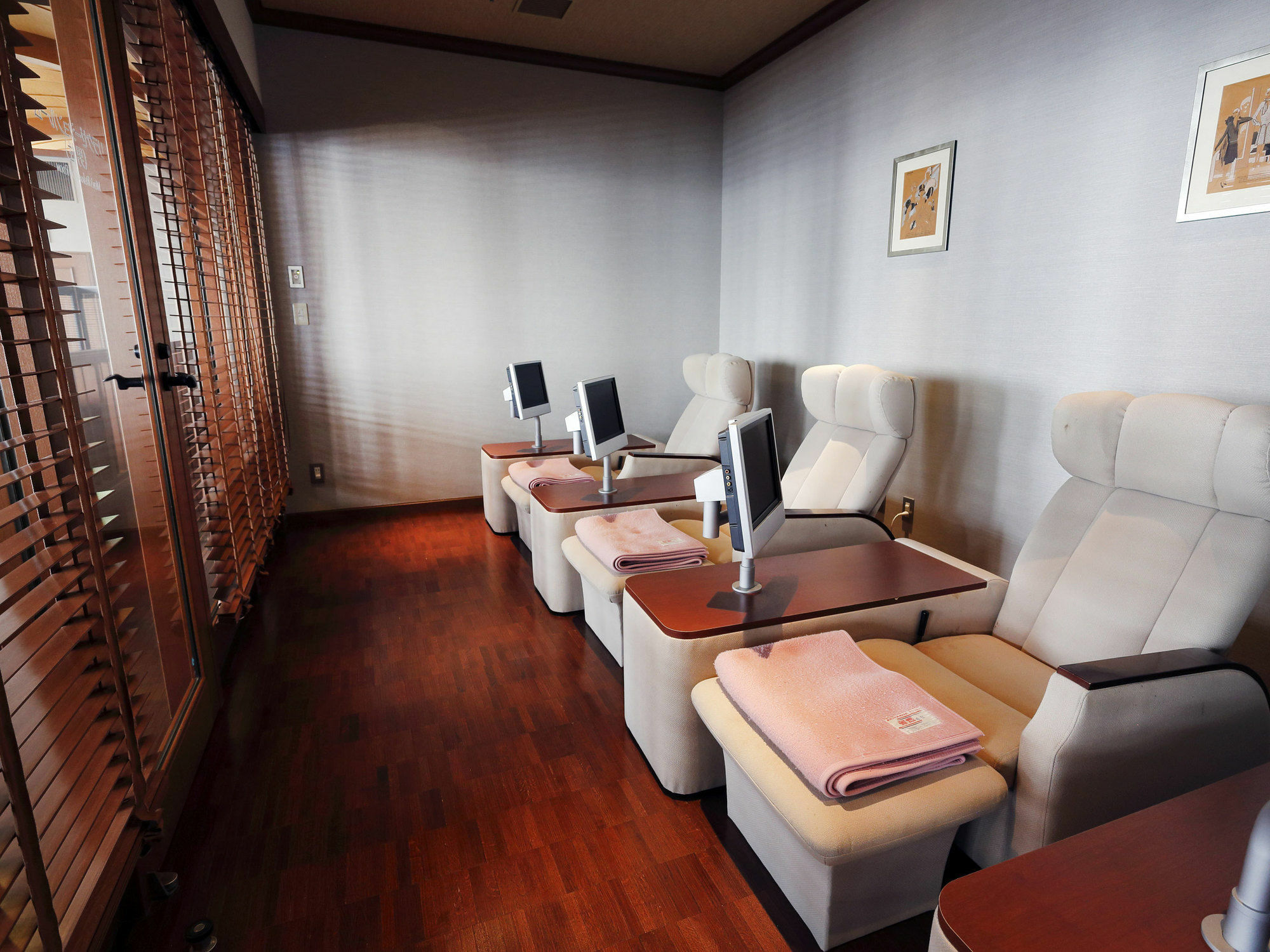 Monterey La Soeur Hotel