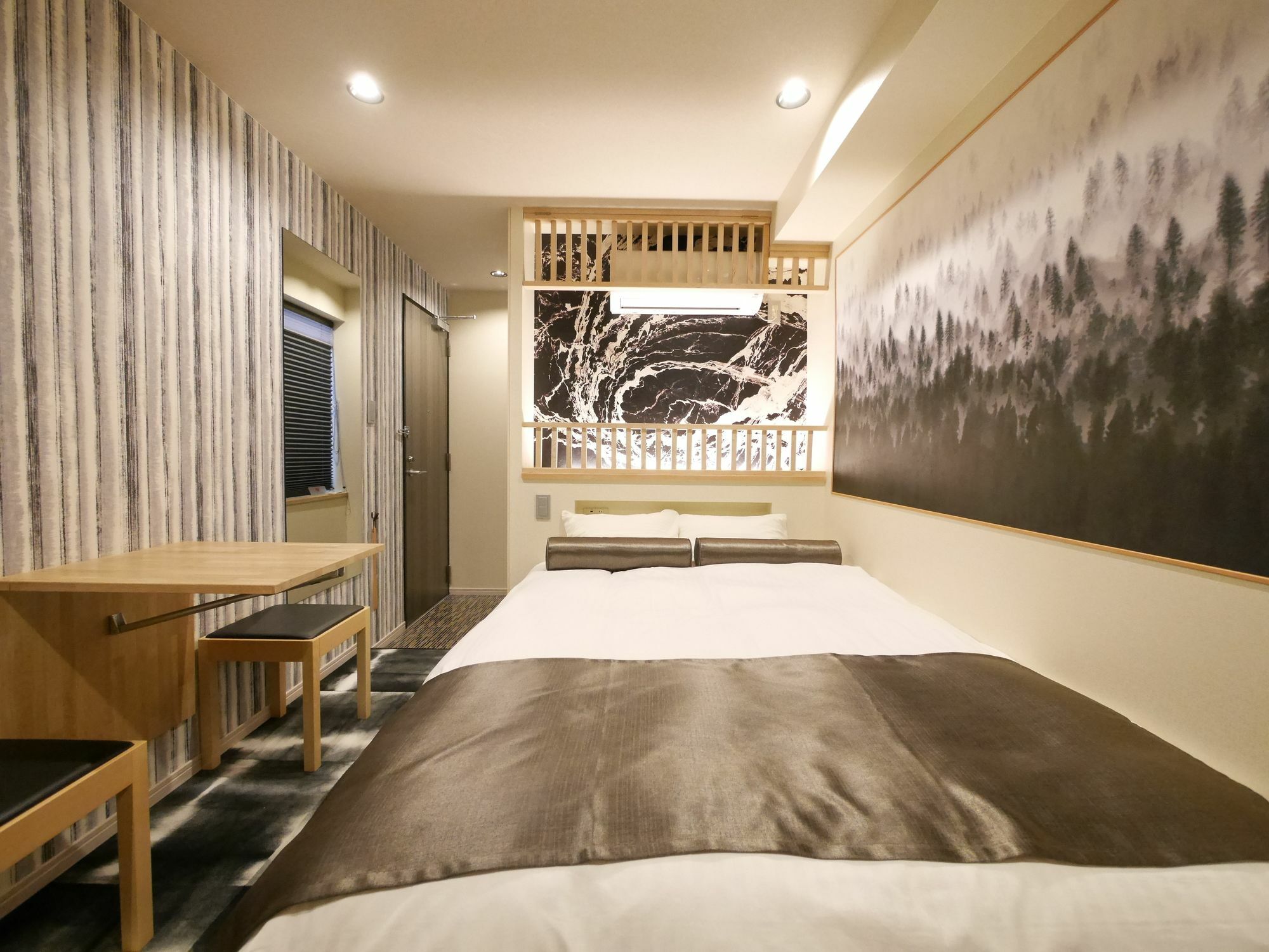 Ookini Shinsaibashi Sennencho Apartment *