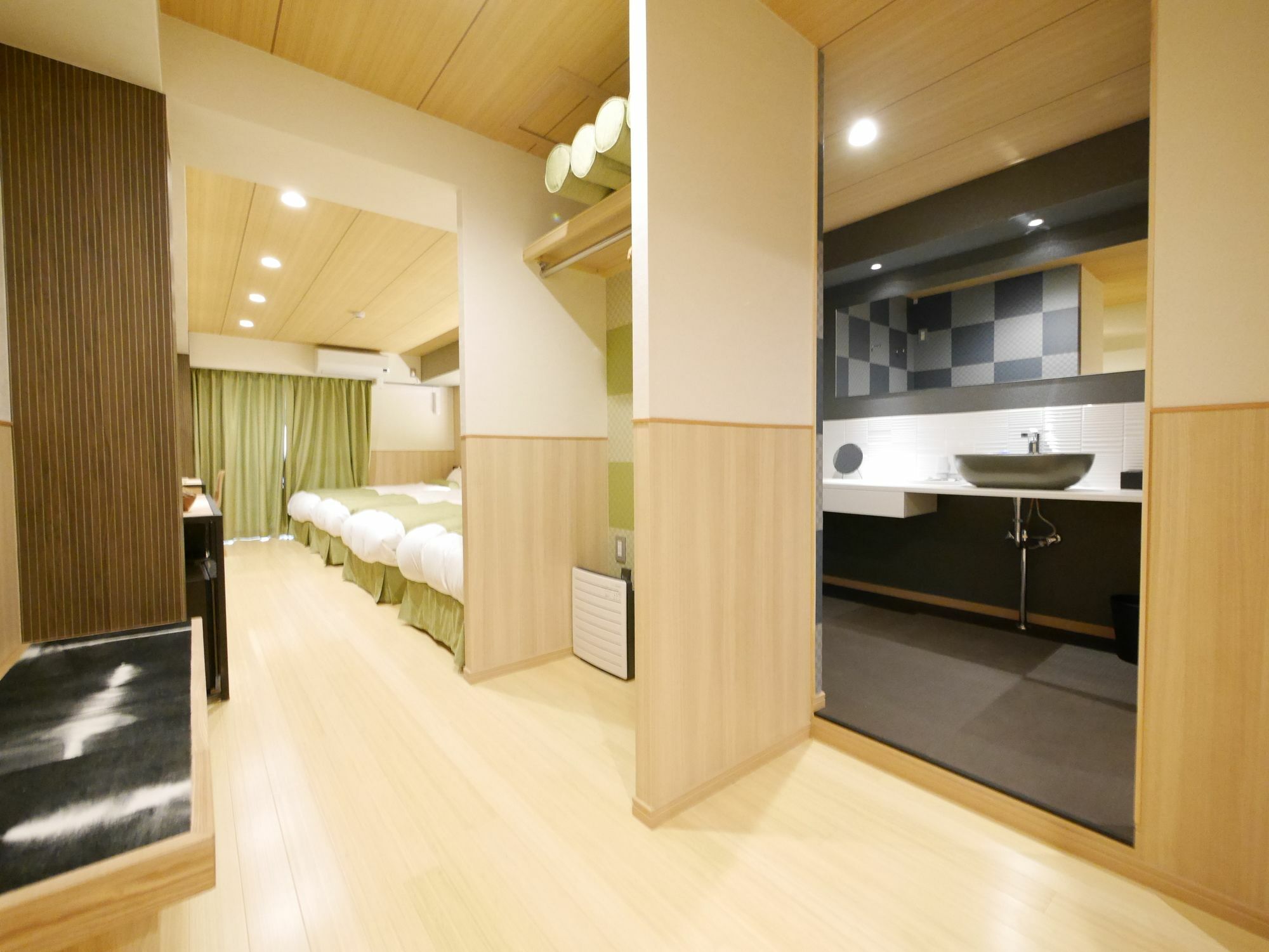Apartment Ookini Shinsaibashi Sennencho *
