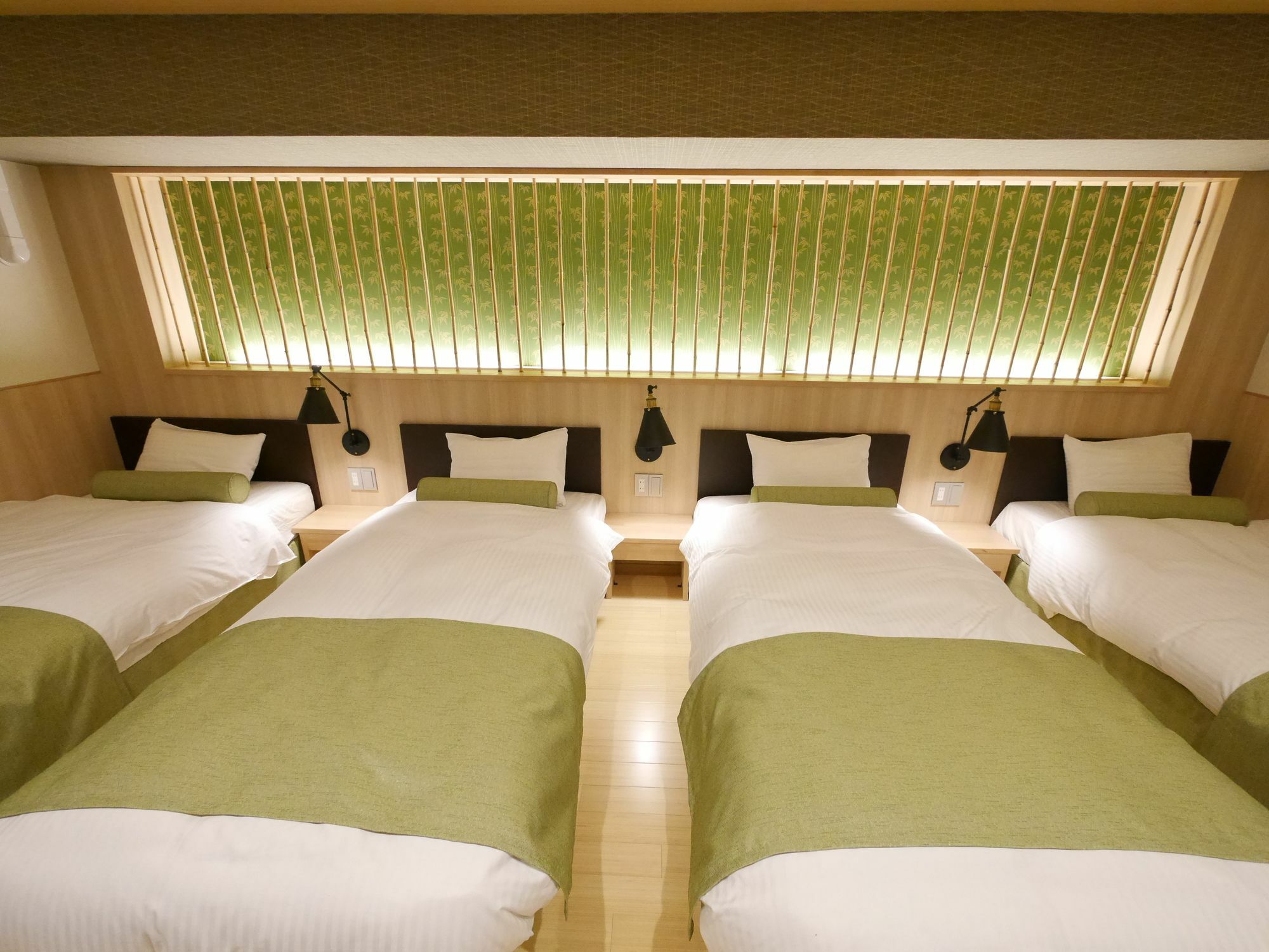 Apartment Ookini Shinsaibashi Sennencho