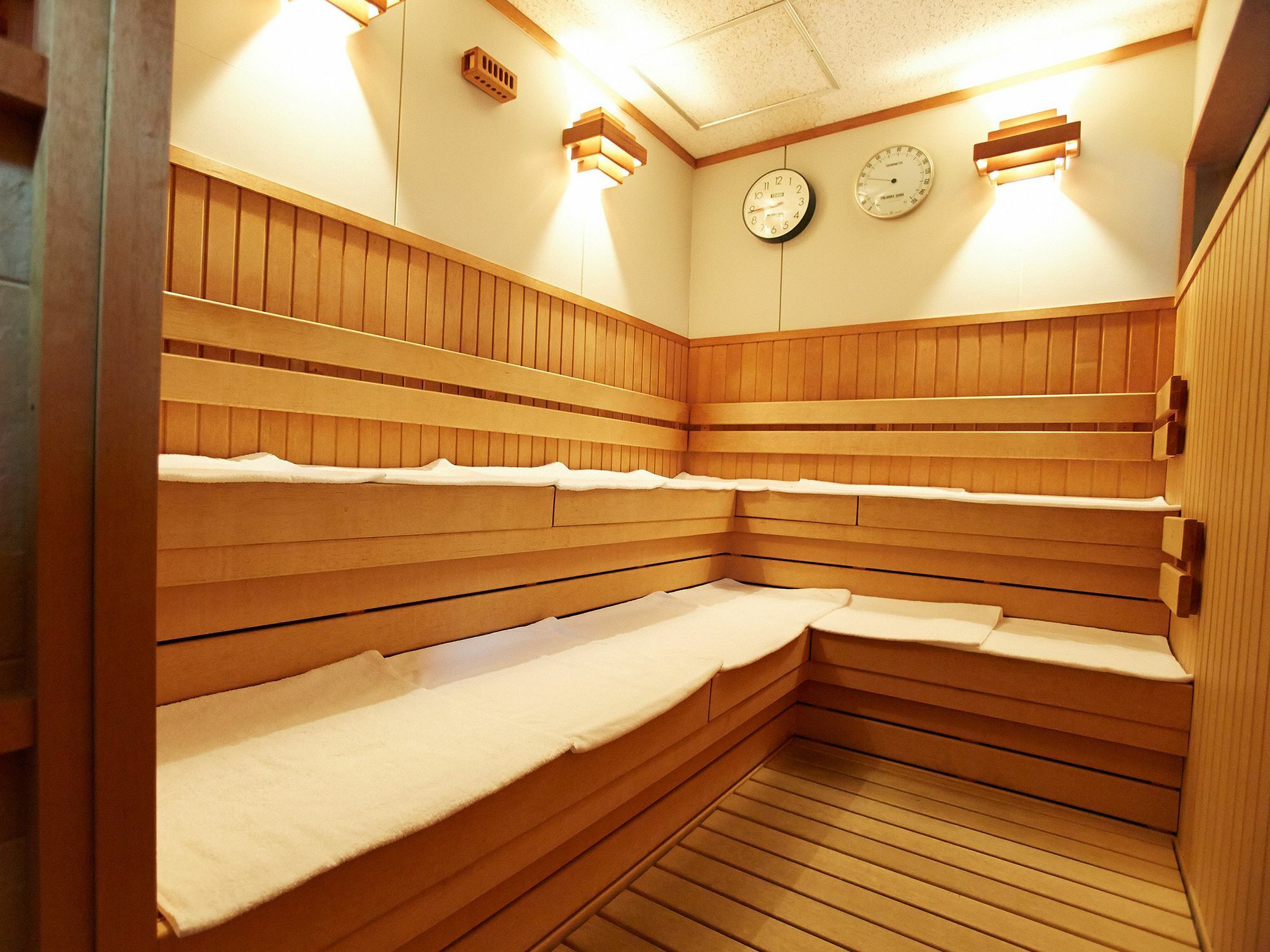 Hotel Academia 3*