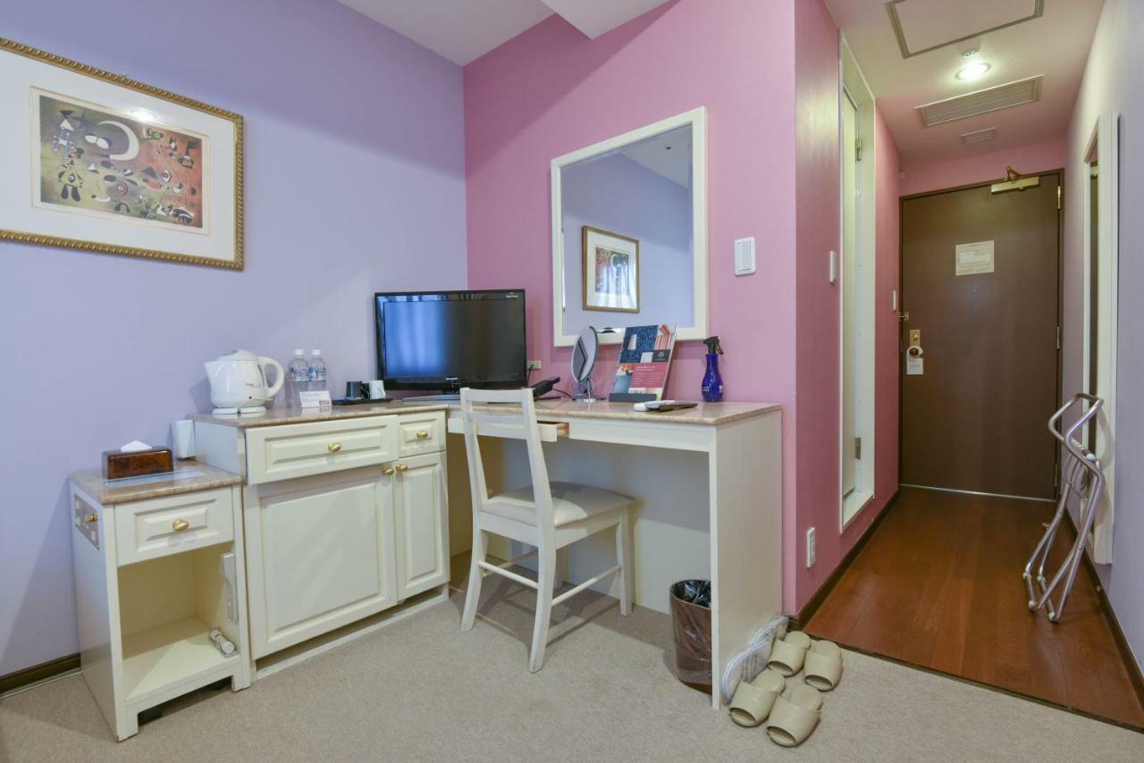 New Shinsaibashi Hotel 3*