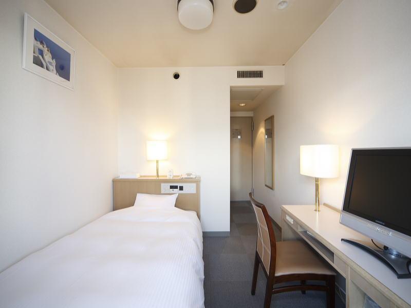 Hotel Shin-osaka Sunny Stone Osaka