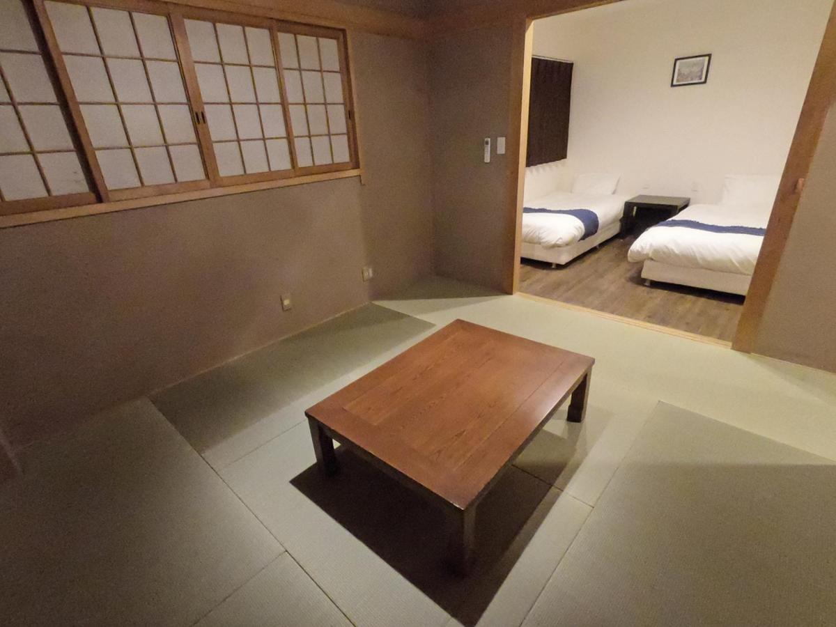 Terrace + House Bentencho
