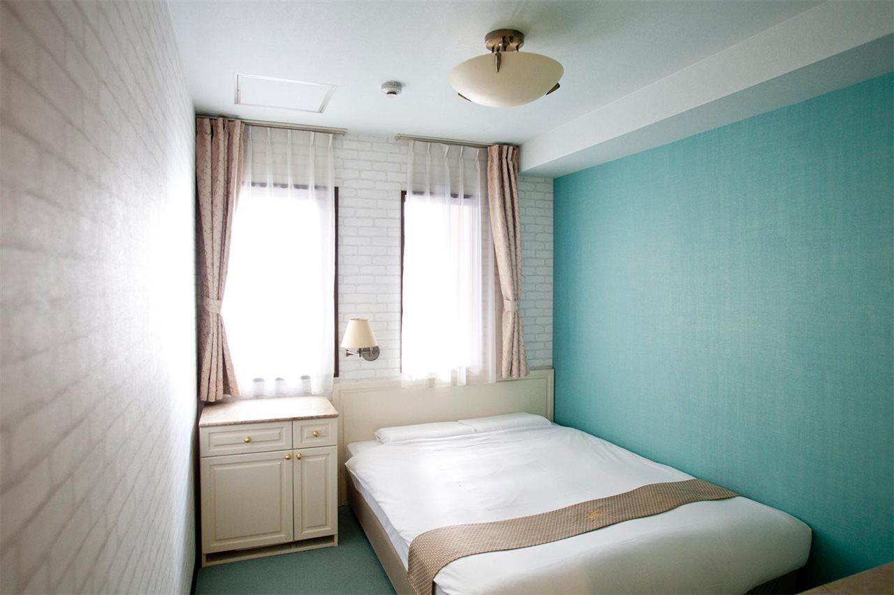 New Shinsaibashi Hotel 3*