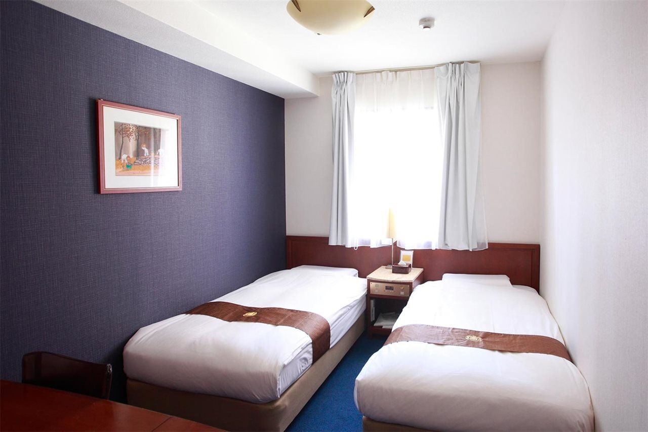 New Shinsaibashi Hotel