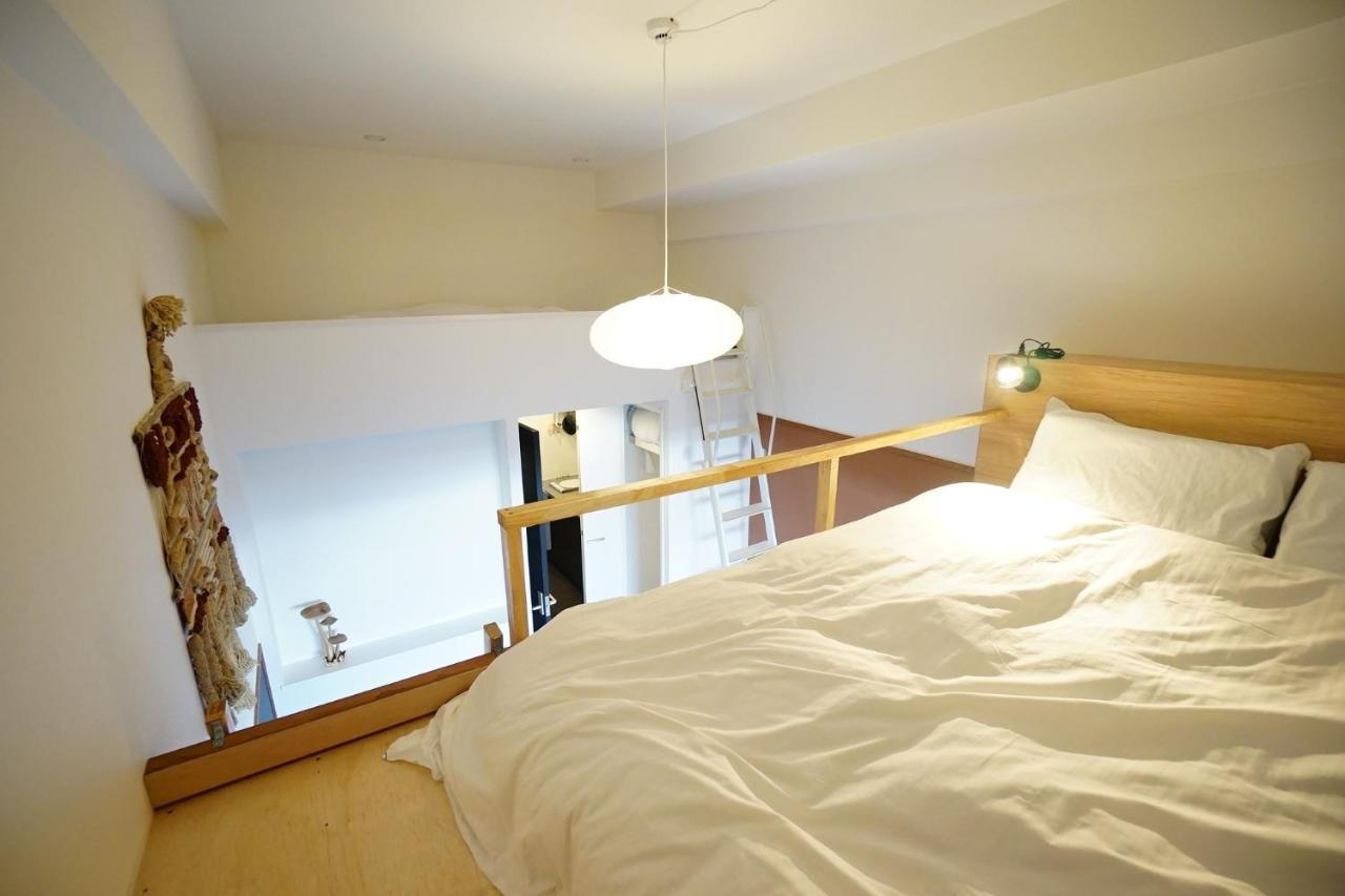 Earthmans Osaka-jo Aparthotel