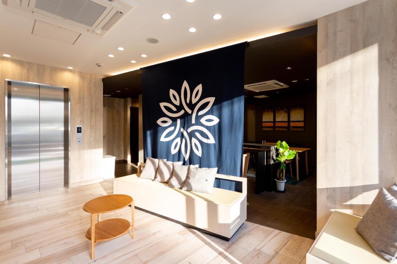 Floral Nami Shinsaibashi Hotel 3*