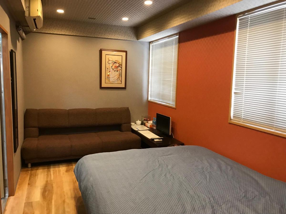 Career Cooporation Guest house Osaka