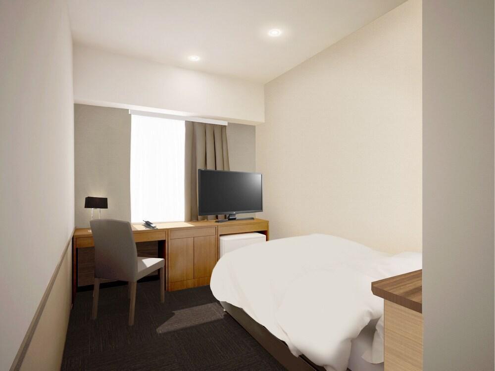 Riverside Hotel 4*