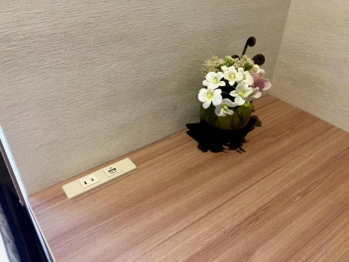 & Capsule J-ship Namba Capsule hotel
