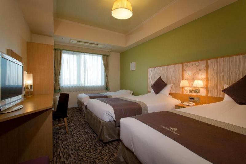 Monterey Grasmere 4* Osaka