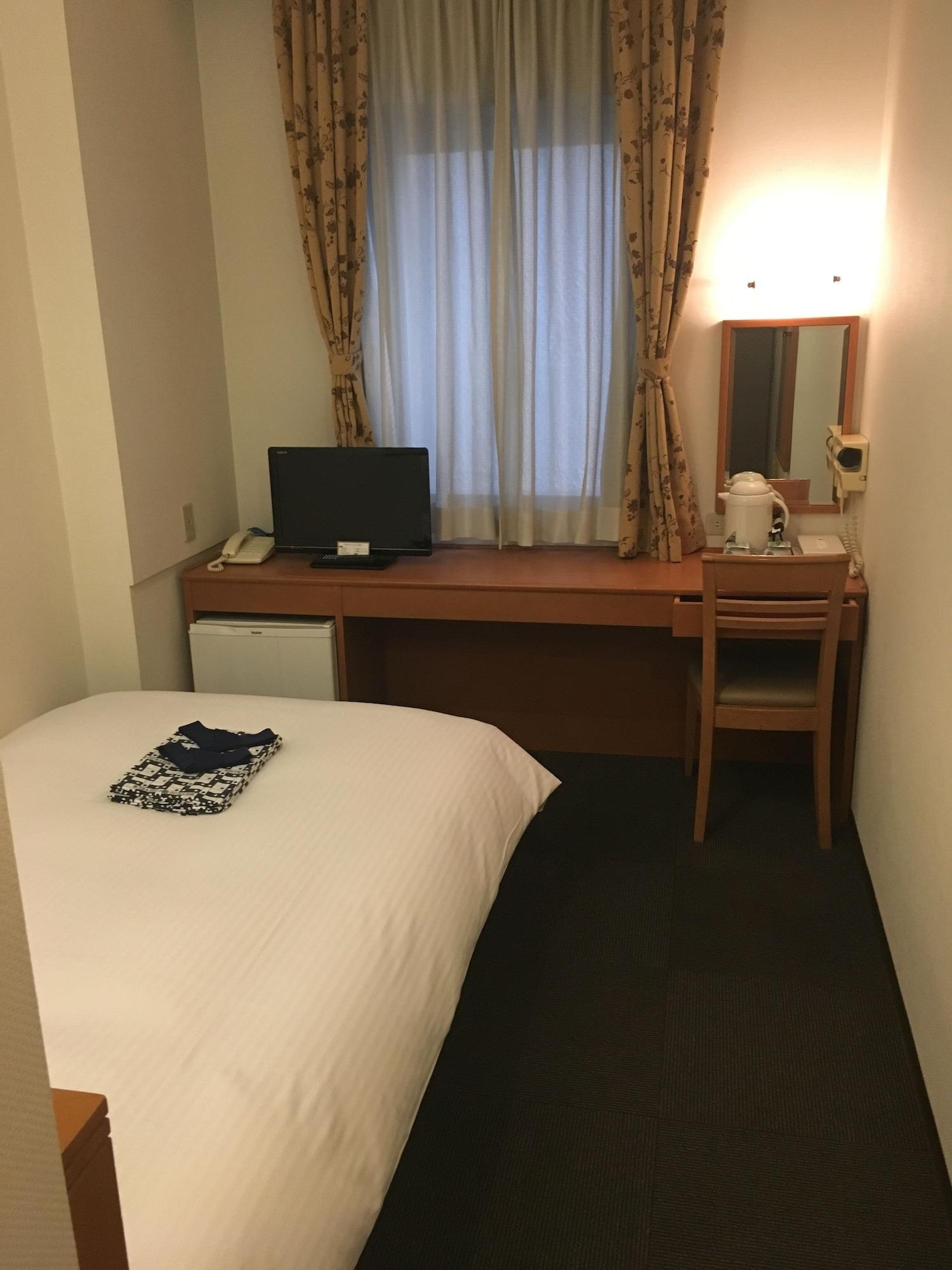 Hotel Natural Hot Spring Midosuji 2*