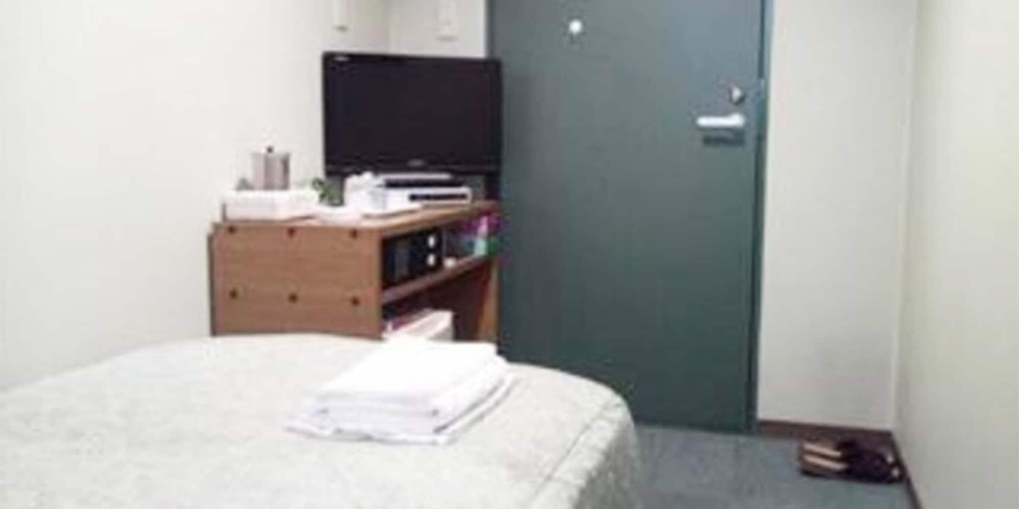 Hotel Nishi Tanabe 2*