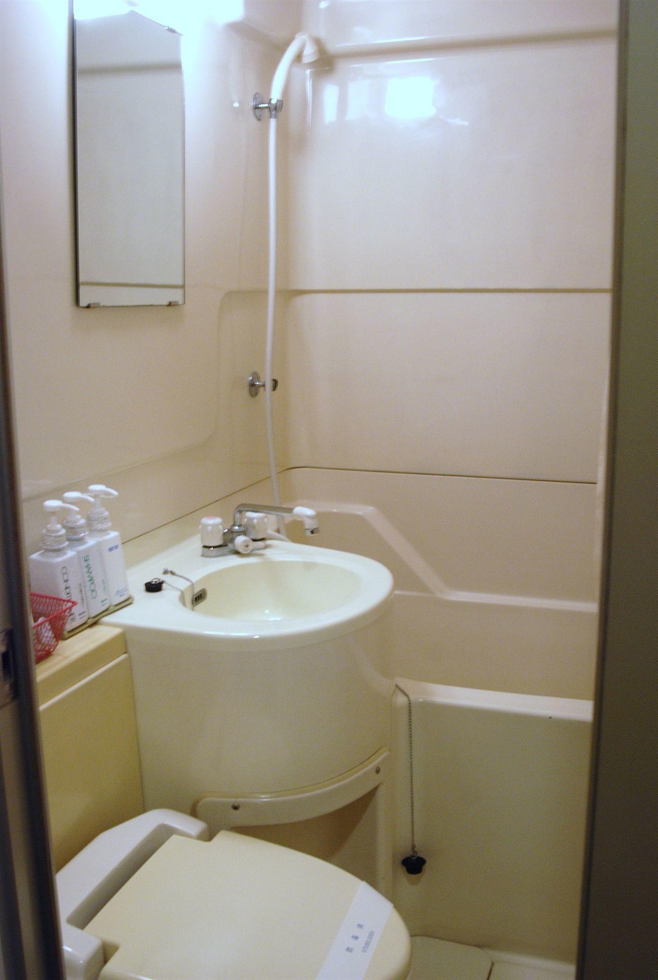 Business Nissei Hotel 2*