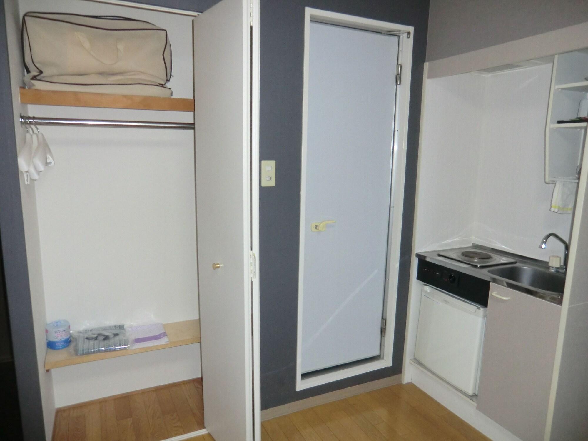 Hotel Azu Garden Nippombashi 2*