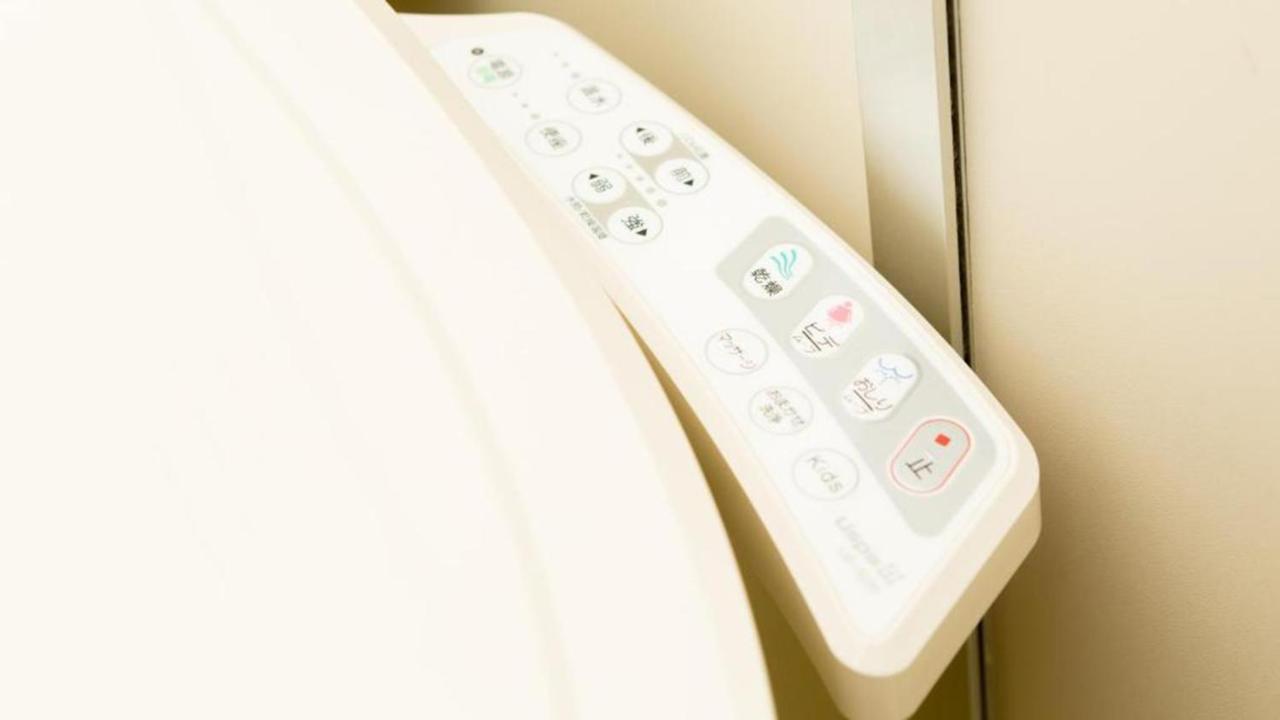 Toyoko Shin-osaka Higashi-mikuni Ekimae Hotel 3*