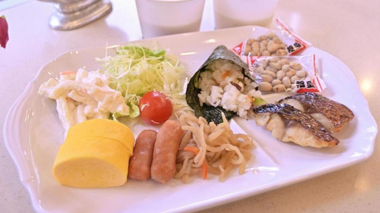 Toyoko Shin-osaka Higashi-mikuni Ekimae