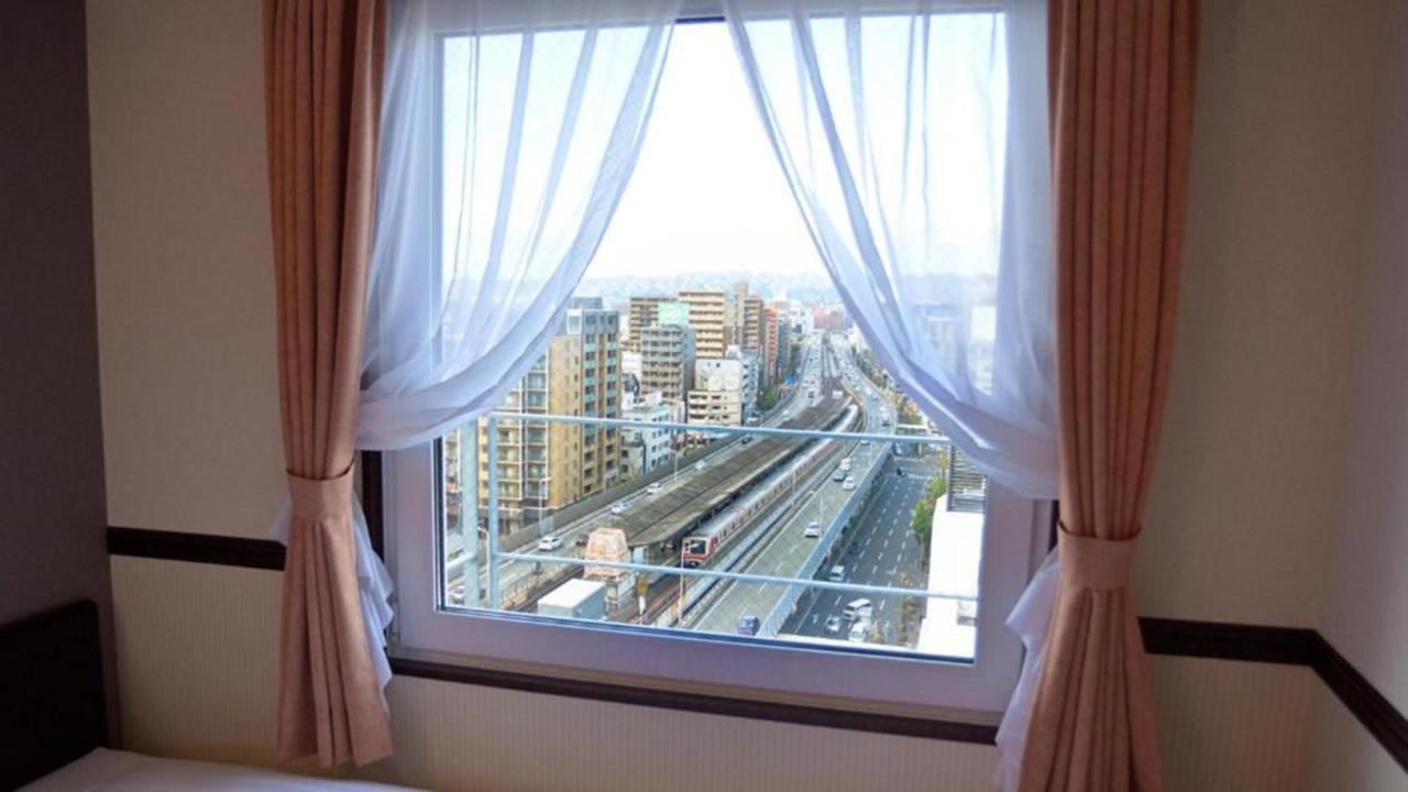 Toyoko Shin-osaka Higashi-mikuni Ekimae Hotel Osaka
