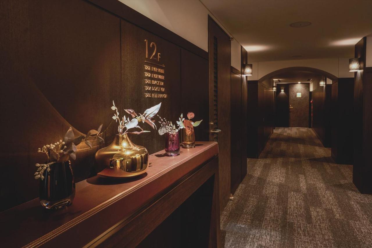 Harmonie Embrassee Hotel