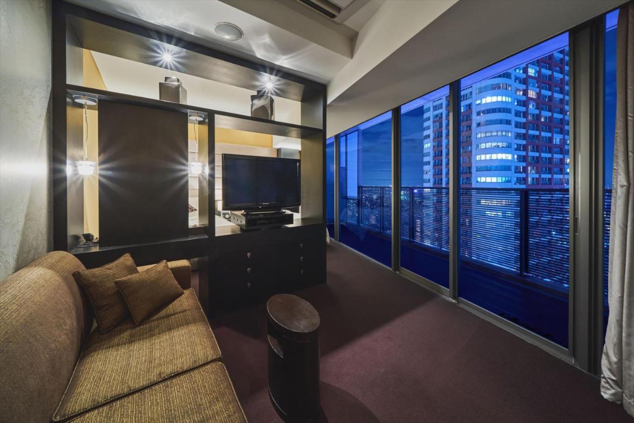 Harmonie Embrassee 3* Osaka