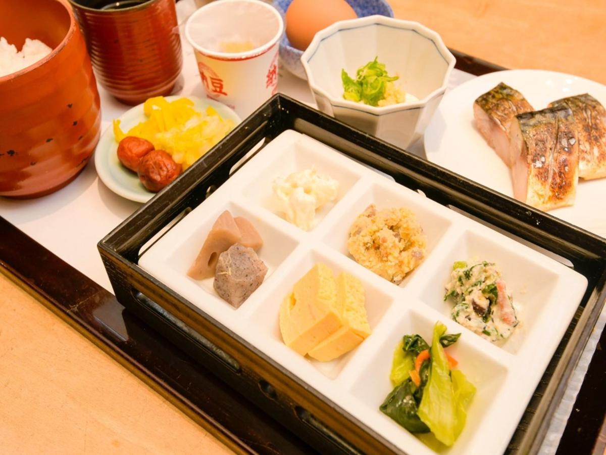 Via Shin West Hotel 3*