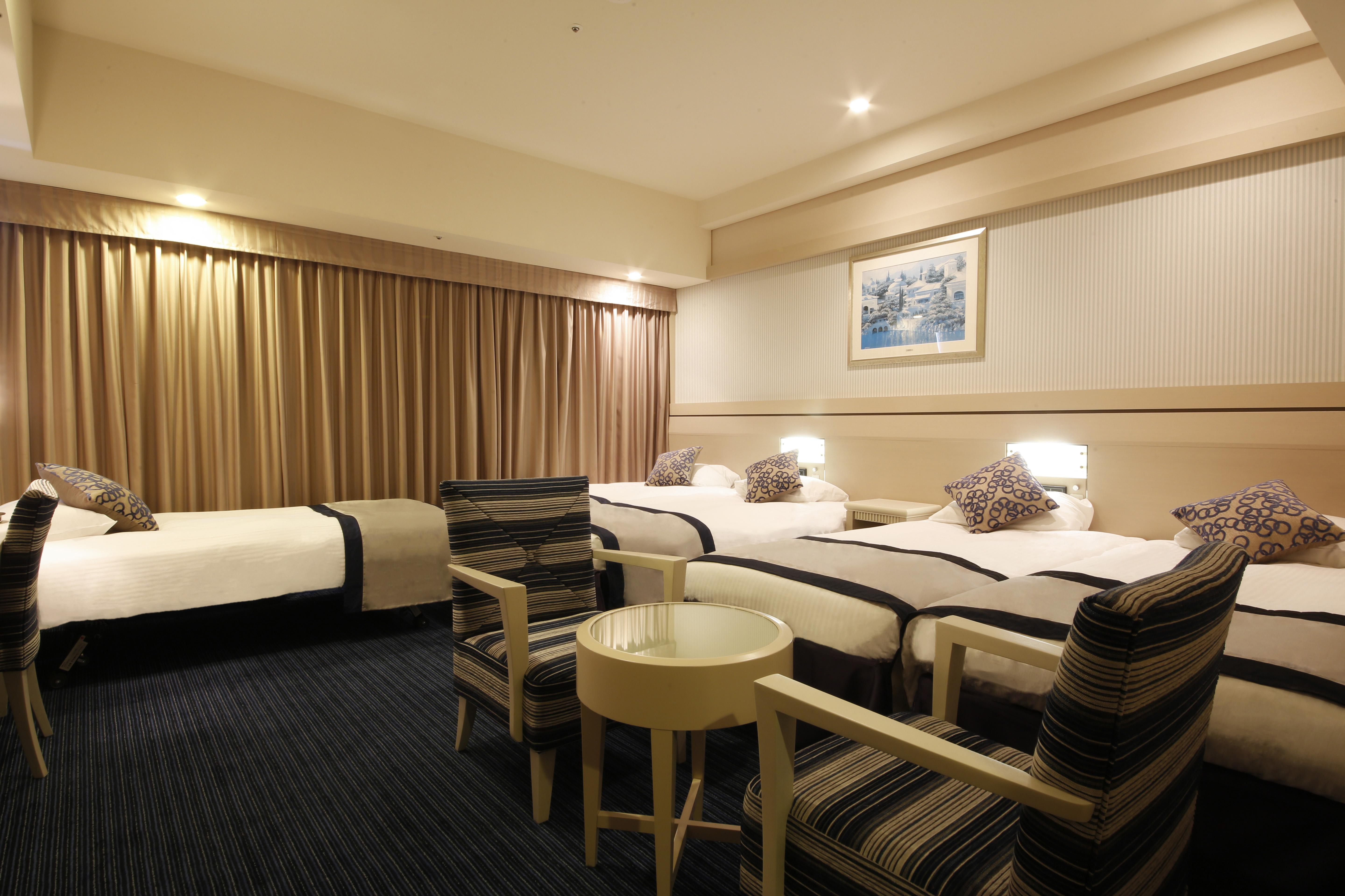 Keihan Universal Tower Hotel 4*