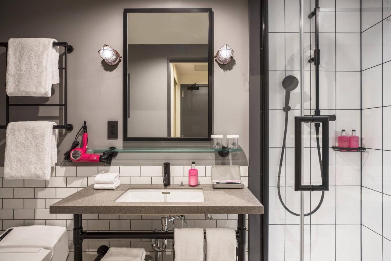 Moxy Honmachi By Marriott 4* Osaka