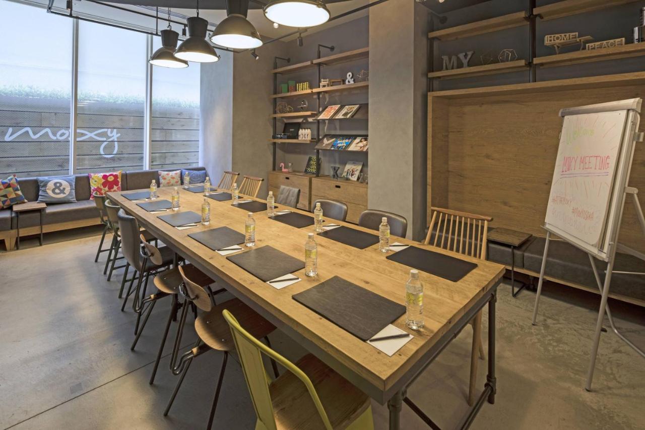 Hotel Moxy Honmachi By Marriott