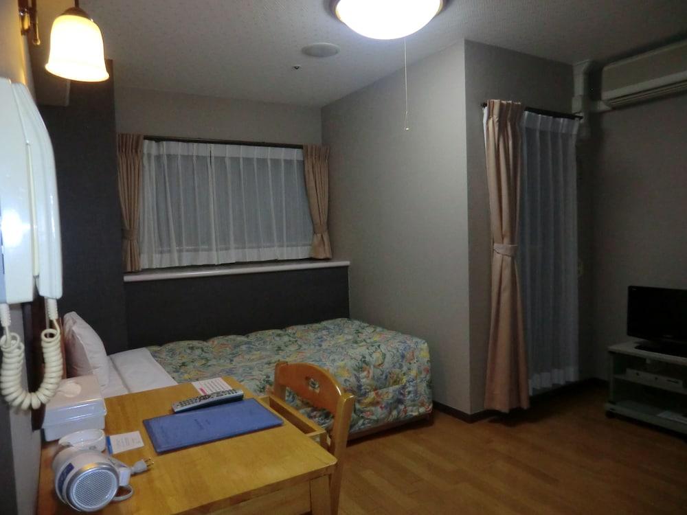 Azu Garden Nippombashi