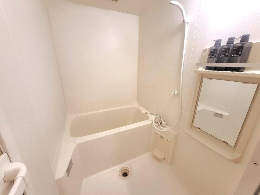 Dotonbori, Nipponbashi, Nagahoribashi Station 5minutes On Foot Double Bed Se7 Apartment Osaka