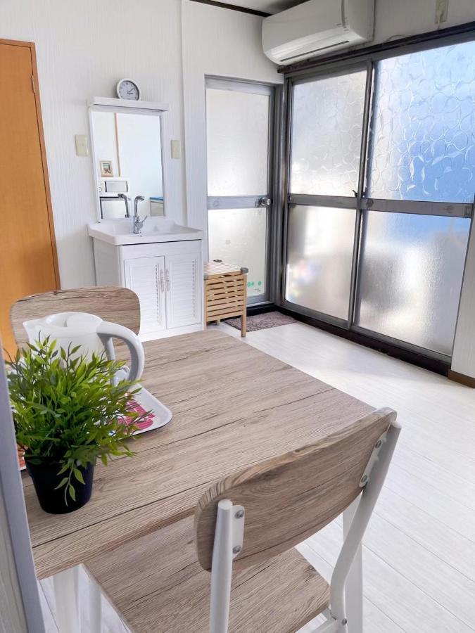 Nippori Nishi-tengachaya Guesthouse西天下茶屋アパートメント * Osaka