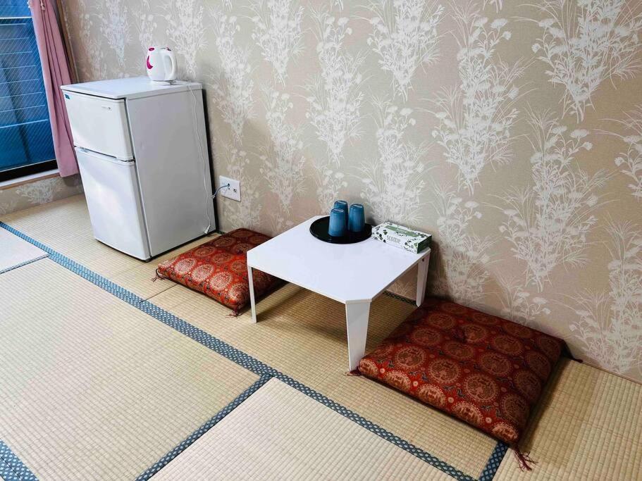 全新上线花跡民宿4号館203，关西机场直达萩之茶屋出站1分钟！难波，心斋桥4分钟车程！ Apartment