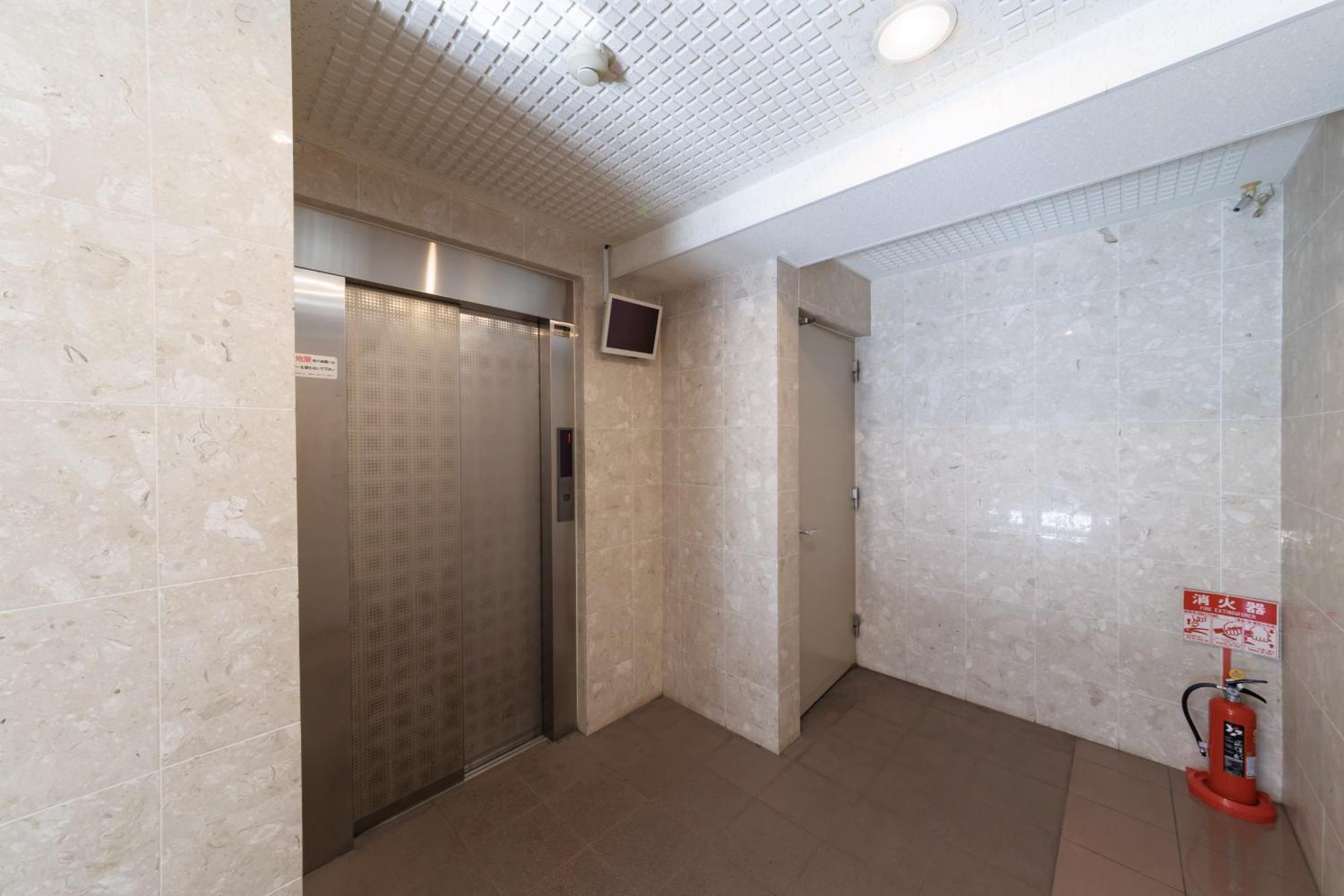 Aoi Nipponbashi Apartment *