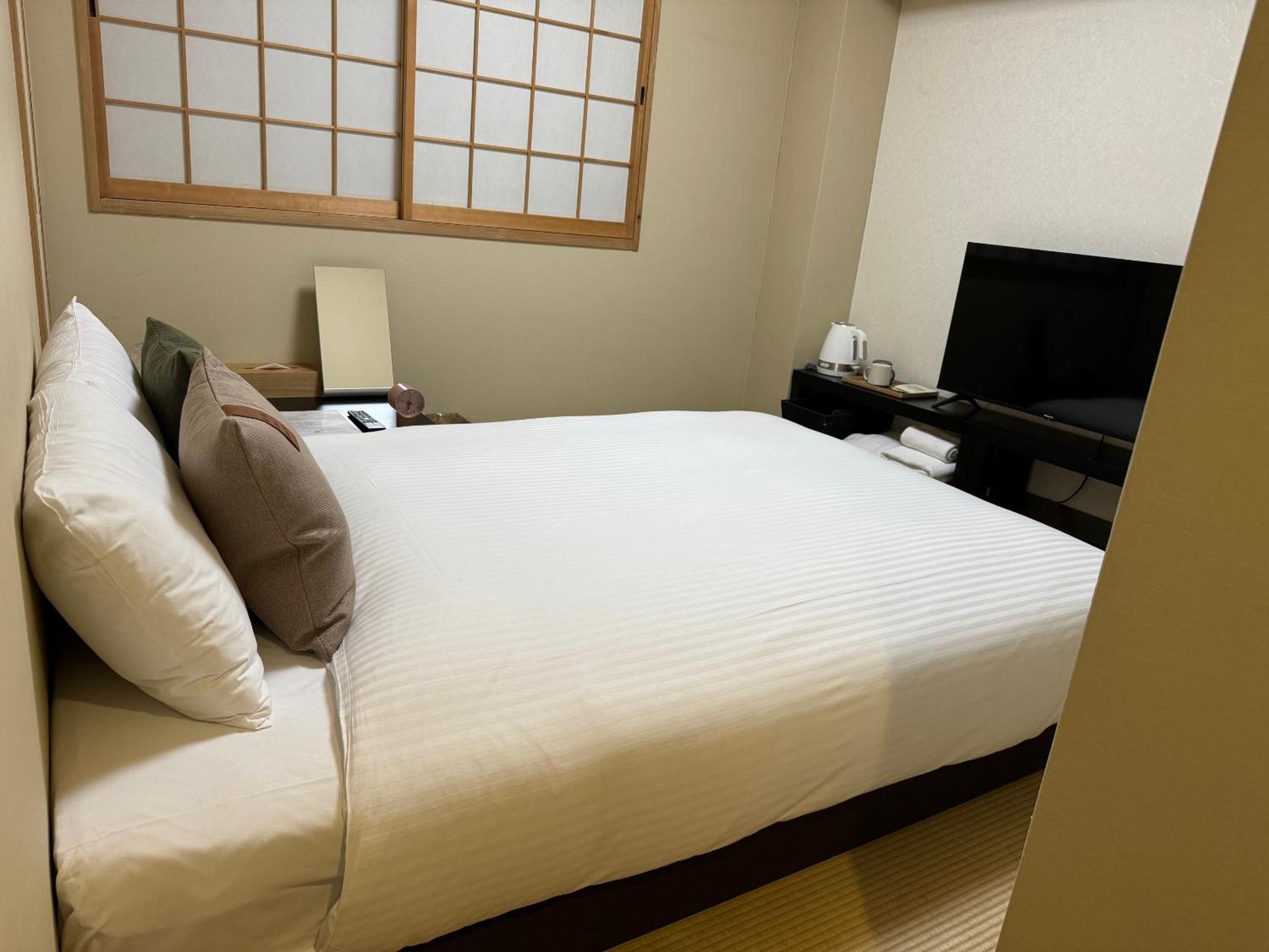R Hotel-the Atelier Shinsaibashi East Hotel