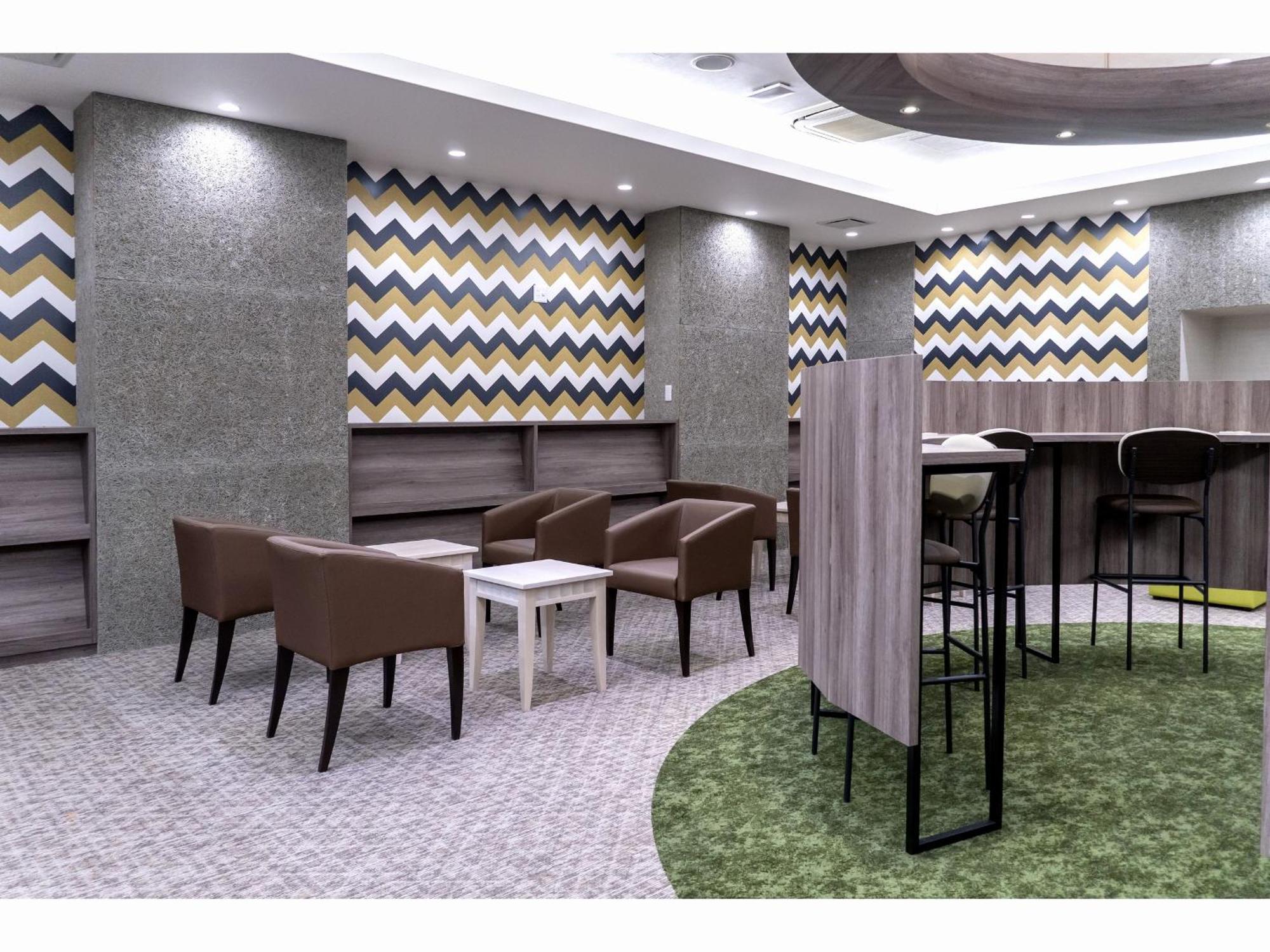 Capsule J Garden Shin-osaka Capsule hotel 2*