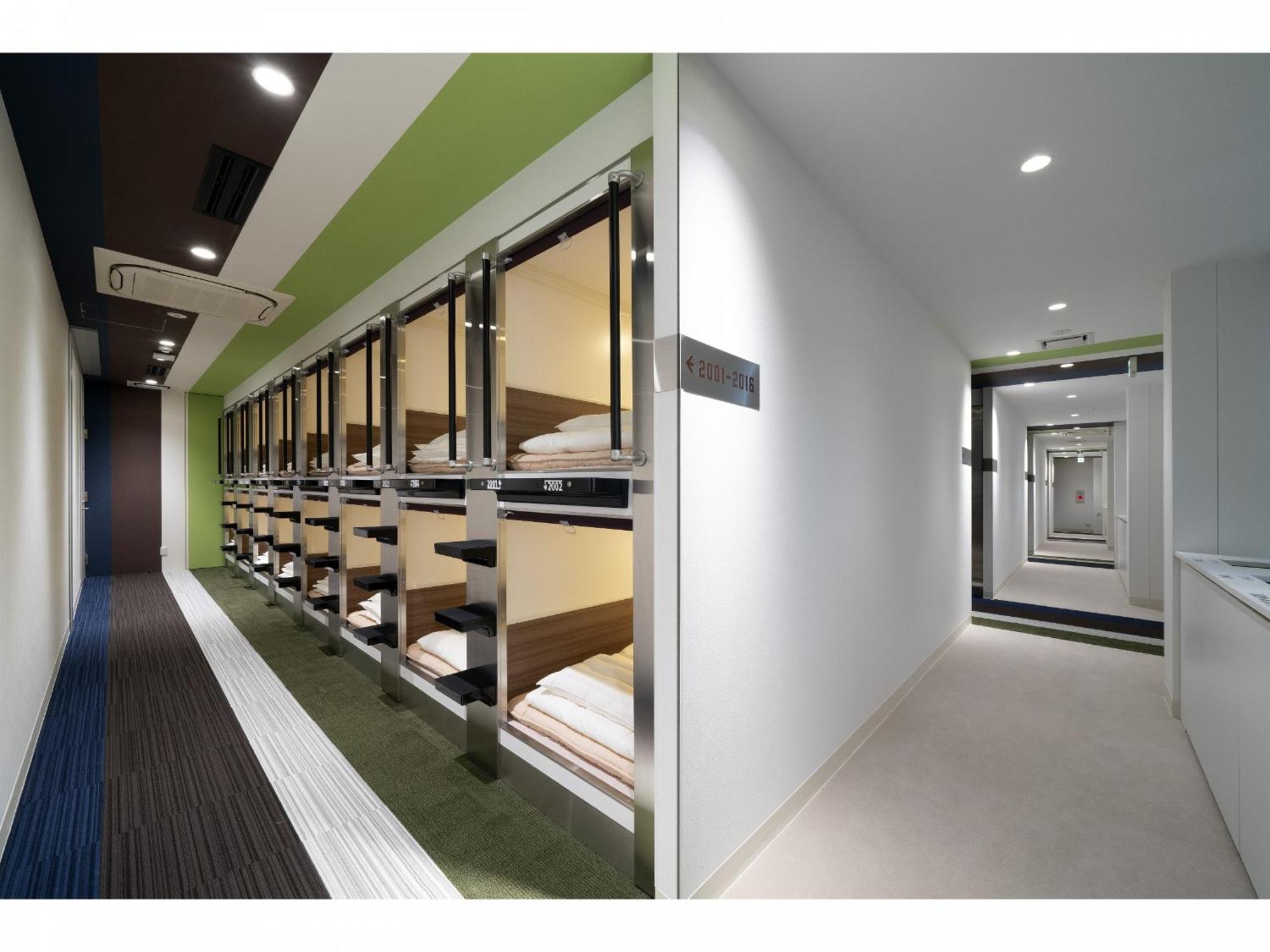 Capsule hotel Capsule J Garden Shin-osaka