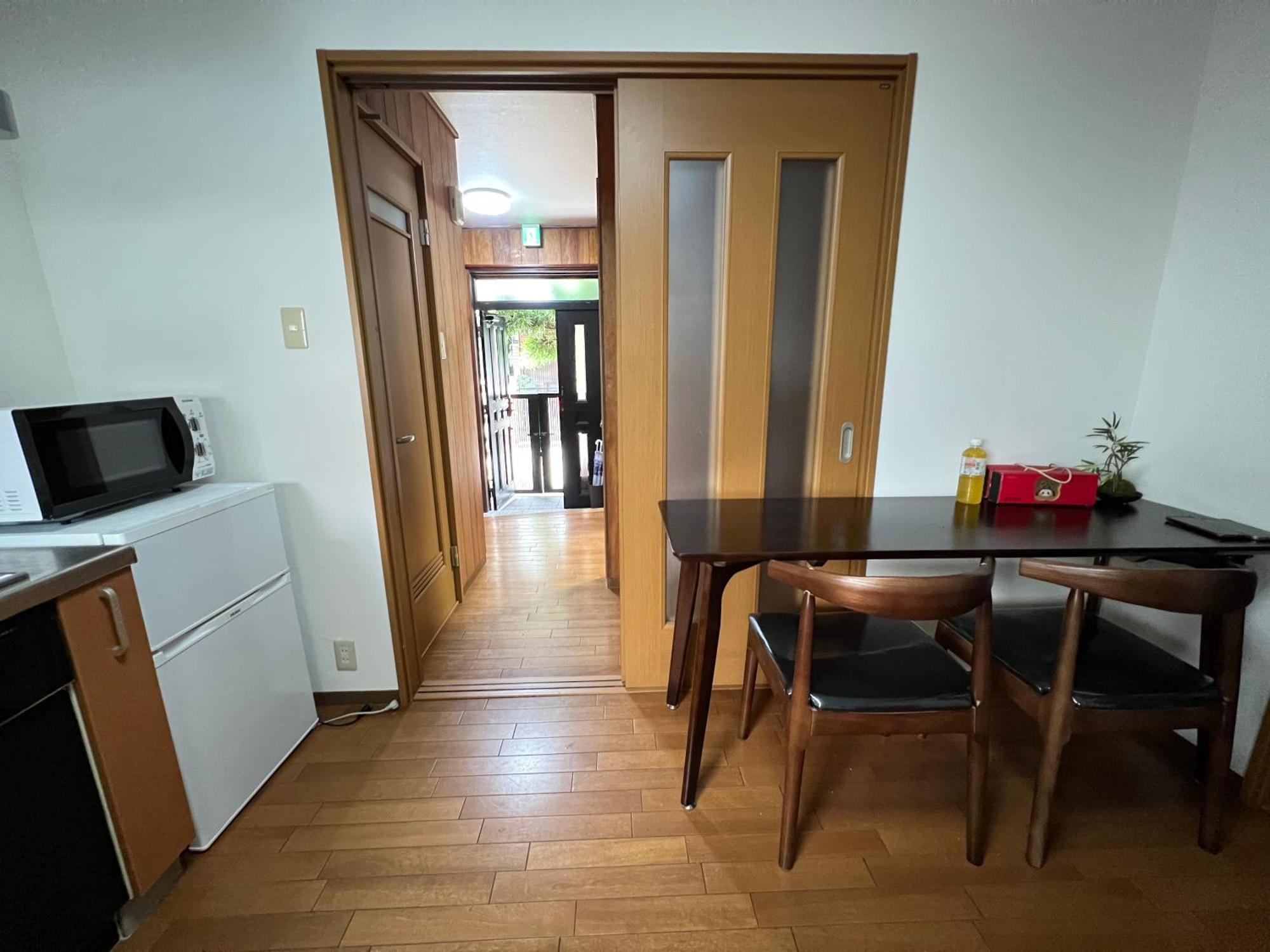 Villa 貸切 一戸建て古民家 3部屋 静か Osaka