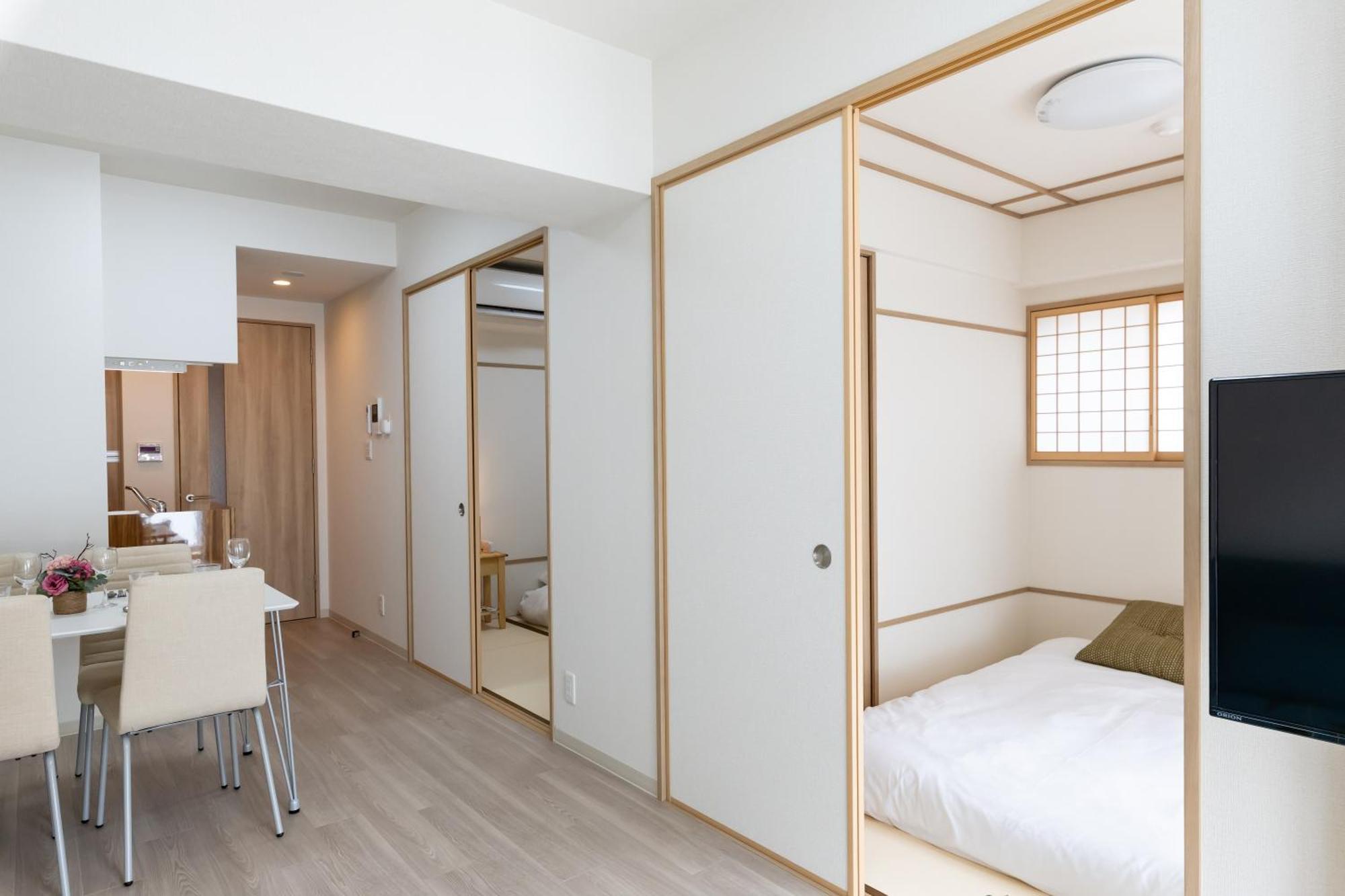 Apartment H2h Shinsaibashi *